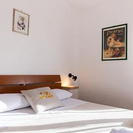 Pardini - Free Parking & Smart Tv Apartment
