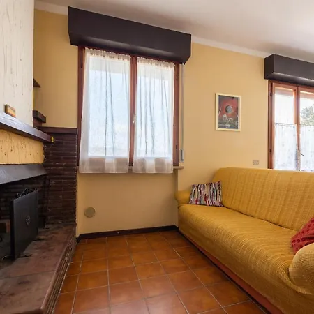 Pardini - Free Parking & Smart Tv Apartment Lucca